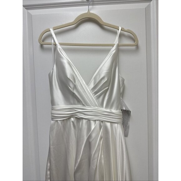 Mac Duggal Size 2 White 12448 Satin V-neck Sleeveless Formal Dress Prom Wedding - Picture 6 of 11
